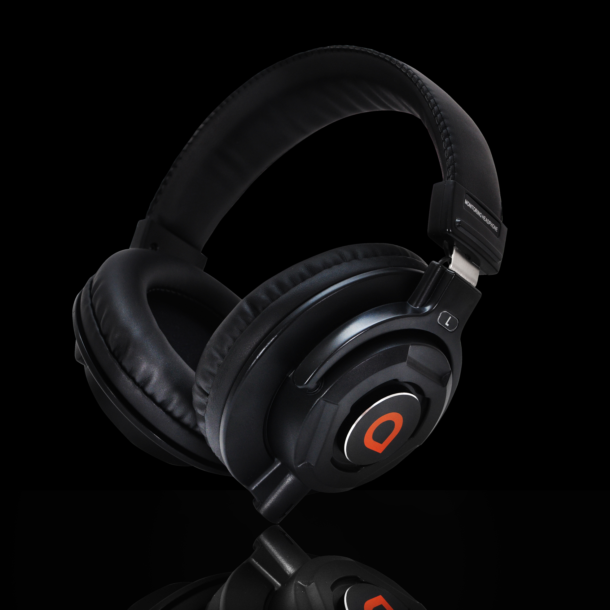 Artesia-AMH-122-Studio Headphones